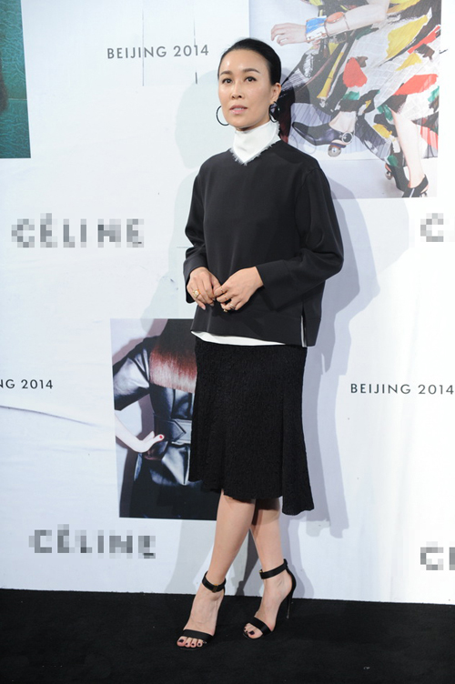 celine秋冬时装发布会王菲着帅气鞋服玩冷艳