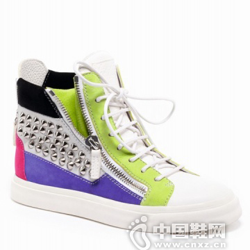 Giuseppe Zanotti ɫíЬ