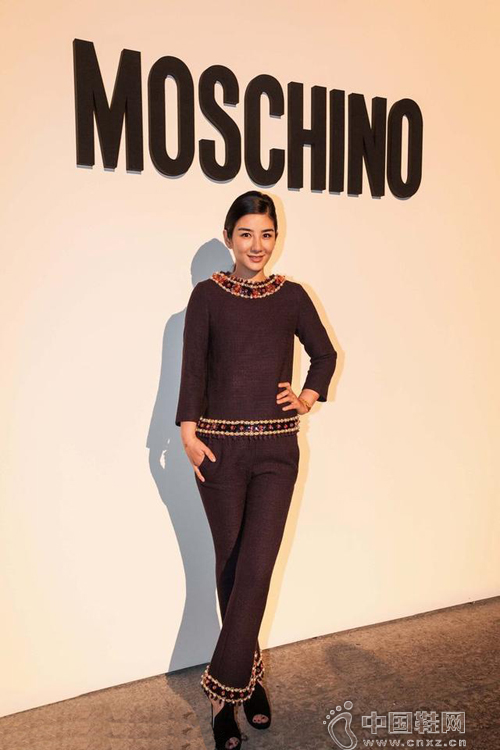 SϯʯѝbF(xin)moschino(chng)