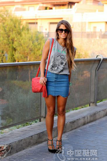 ɫӡT+ţжȹ+ɫͷ߸Ь+ɫGucci+ī