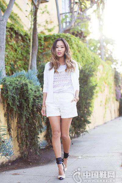 ͸ӳ+ɫ+ɫ̿+ͷƴɫ߸Ь