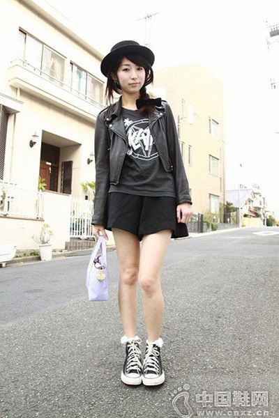 ڰӡT+ɫƤ+ɫȹ+ɫЬ