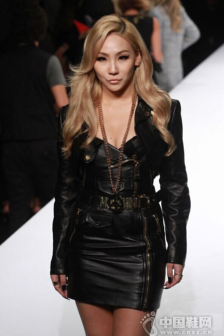 2NE1ӳCL