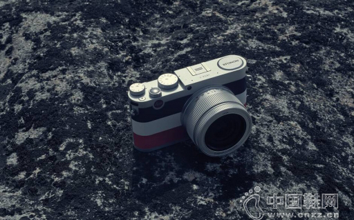 Moncler  Leica X 113 ؄e޶Cl(f)