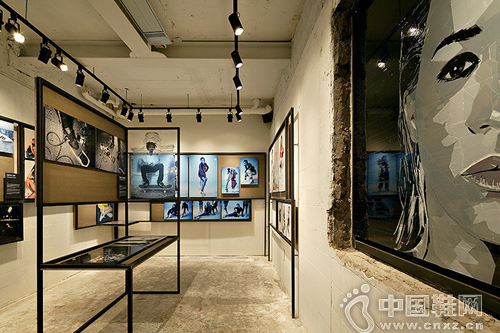 adidasHall Of FamePop-Up