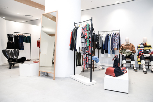 DOVER STREET MARKET GINZA ʱ