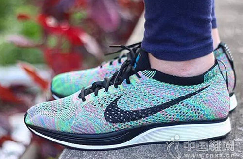 NIKE FLYKNIT RACER MULTICOLOR 2.0 RAINBOW