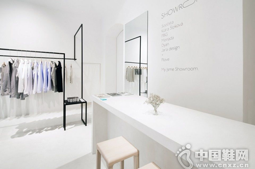 Showroom. 