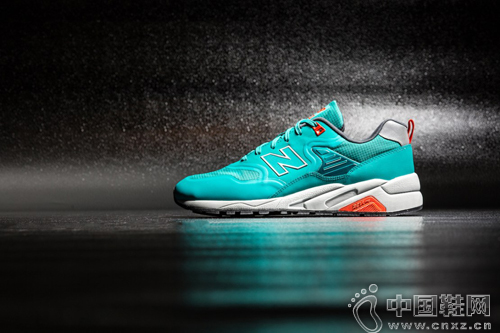 New Balance MRT580 Re-engineered ϵЬ