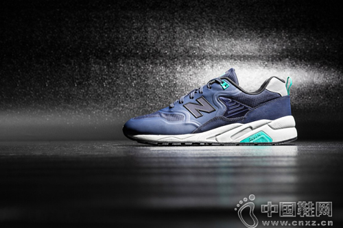 New Balance MRT580 Re-engineered ϵЬ