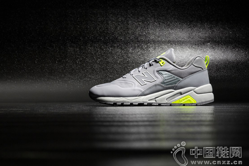 New Balance MRT580 Re-engineered ϵЬ