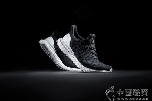 Adidas x HYPEBEAST 10 ���� UltraBOOST��UNCAGED��