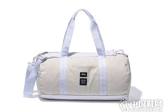 Herschel Supply Co.  Stussy ϵ