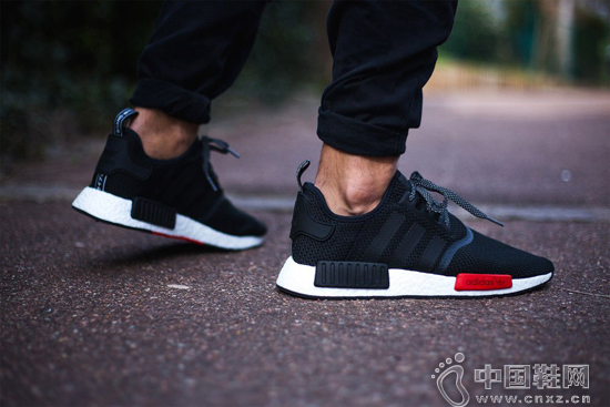 Adidas Originals NMD_R1 W Footlocker (d)ռɫ