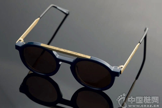 Dr. Woo  Thierry Lasry ۾ϵ