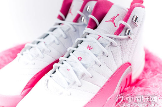 Air Jordan 12 GSVivid Pinkɫ