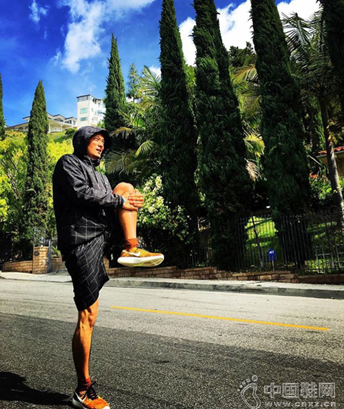  - Nike Lunar Epic Flyknit