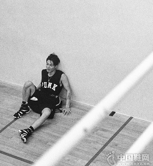 ܰغ - Adidas Crazy 8