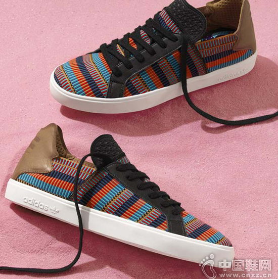 Pharrell  Adidas "Pink Beach" ϵ