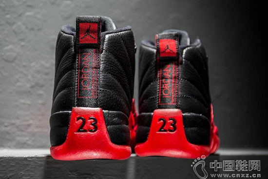 Air Jordan 12Flu Gameɫ