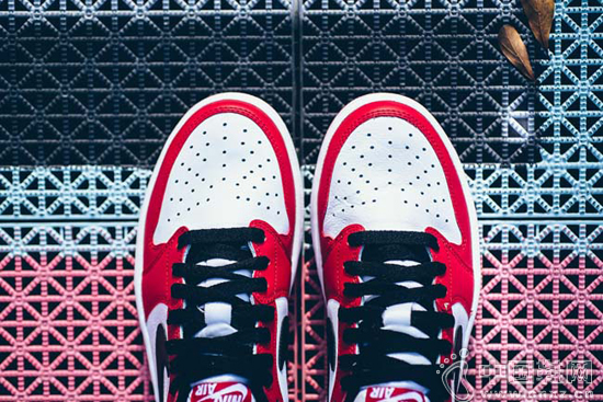 Air Jordan 1 Low OG "Chicago" ɫ