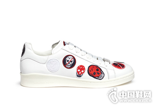 ALEXANDER MCQUEEN ͷʹƴͲ˶Ь