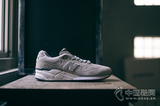 New Balance MRL999 Re-engineered ϵ