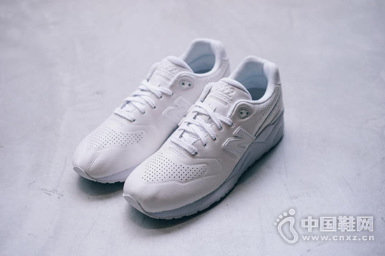 New Balance MRL999 Re-engineered ϵ