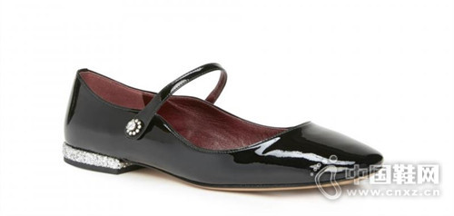 �������ƴ�ŵļ��ڣ�������Ь����ʱ�ֵ�����