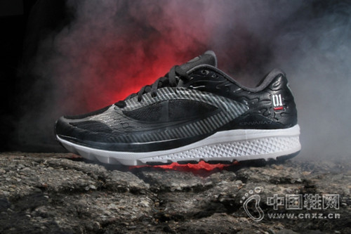 Saucony  Premier Night StikeЬ