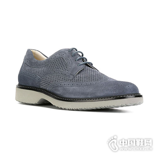 ��ţ��Ь����ϳ�򣬾ͳ��˵±�Ь