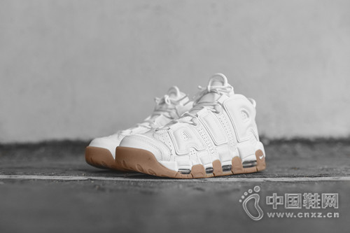 Nike Air More UptempoWhite/Gumɫ