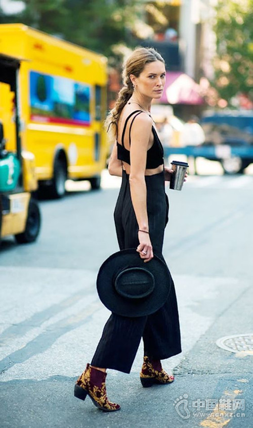 �벻low�ܼ򵥣�һ˫˧����ѥ��ô�ʱ��