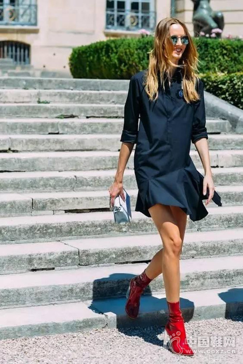 �벻low�ܼ򵥣�һ˫˧����ѥ��ô�ʱ��